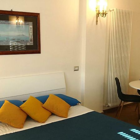 Casa Wenner 1 Apartment เนเปิลส์ ภายนอก รูปภาพ