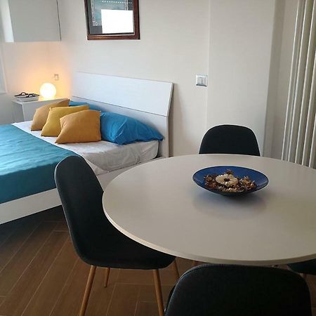 Casa Wenner 1 Apartment เนเปิลส์ ภายนอก รูปภาพ