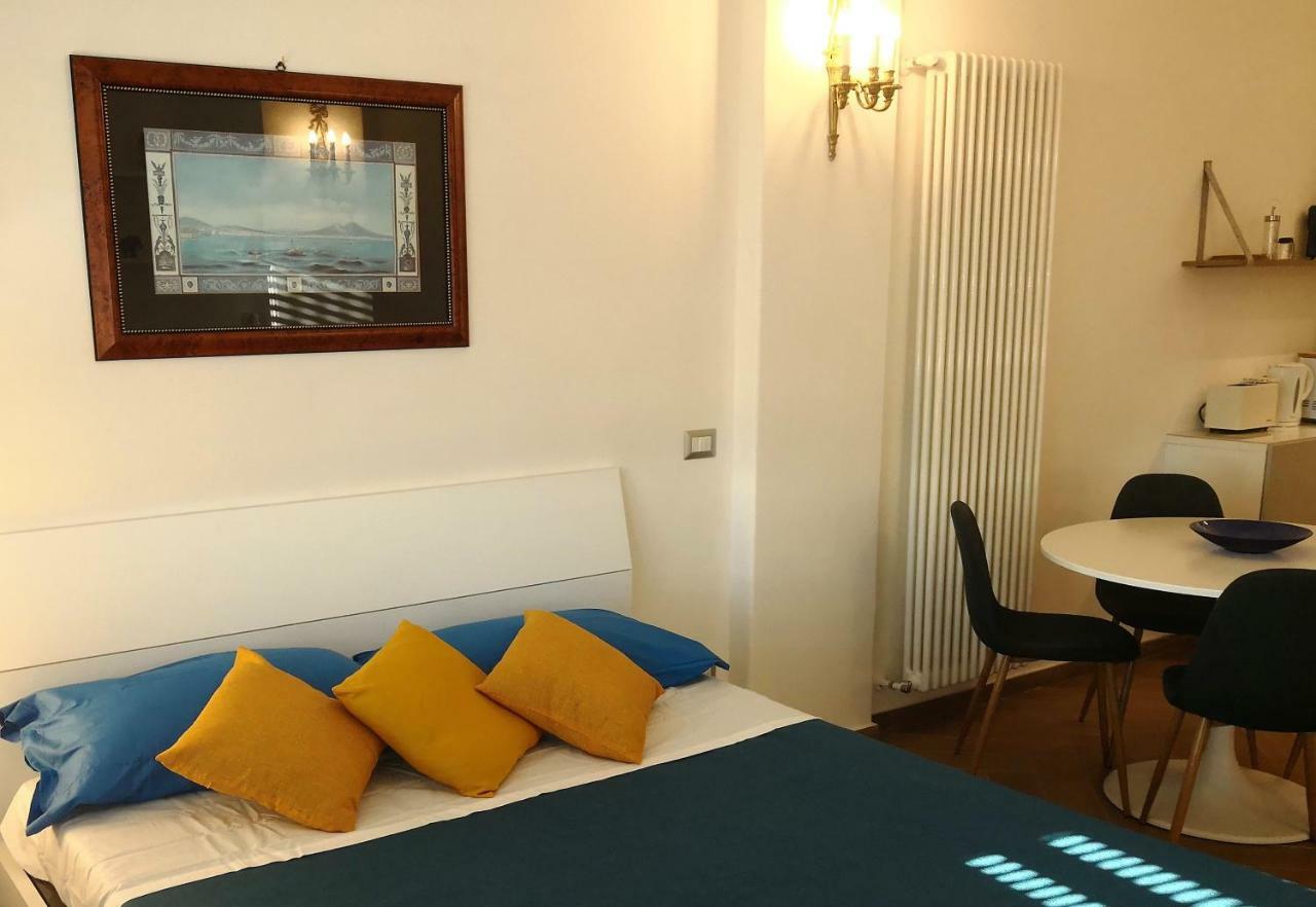 Casa Wenner 1 Apartment เนเปิลส์ ภายนอก รูปภาพ