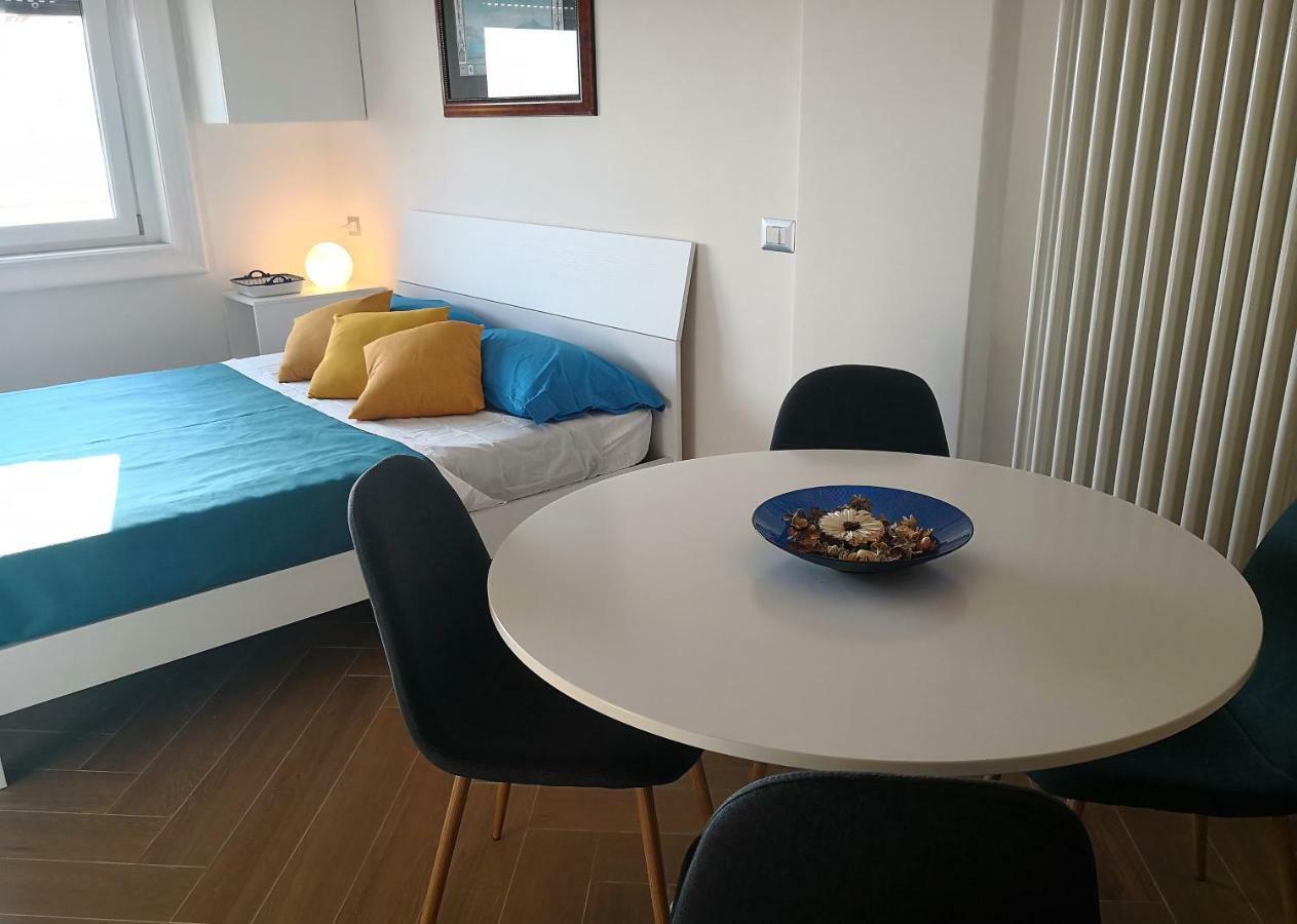 Casa Wenner 1 Apartment เนเปิลส์ ภายนอก รูปภาพ